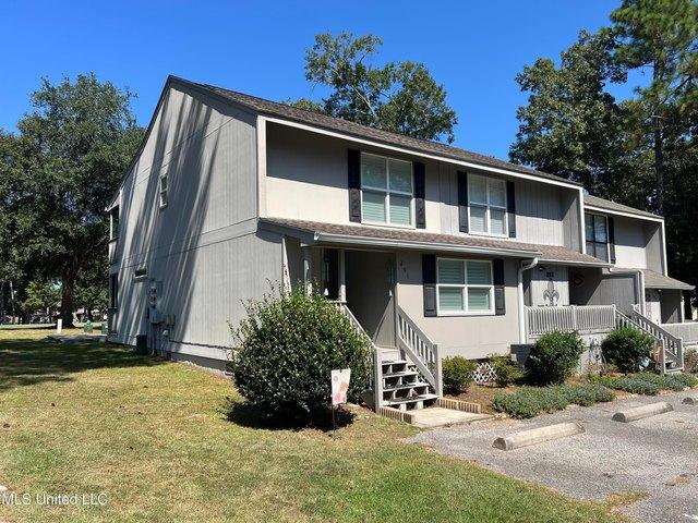 Townhouse for sale in Diamondhead, Mississippi