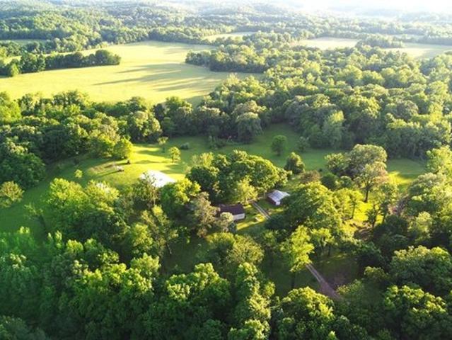 Farm for sale in Poplar Bluff, Missouri
