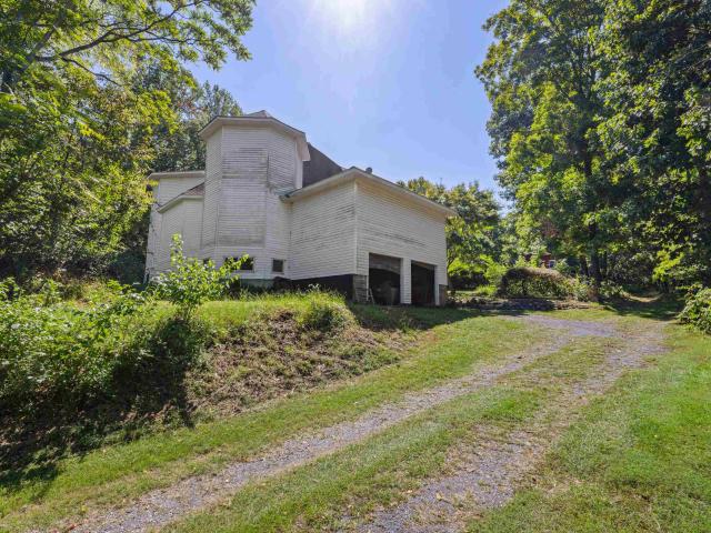 House for sale in Staunton, Augusta County