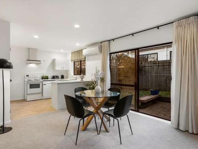 Apartment for sale in Meadowbank, Ōrākei