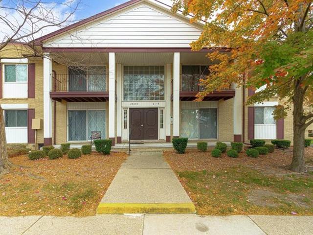 Condo for sale in Warren, Michigan
