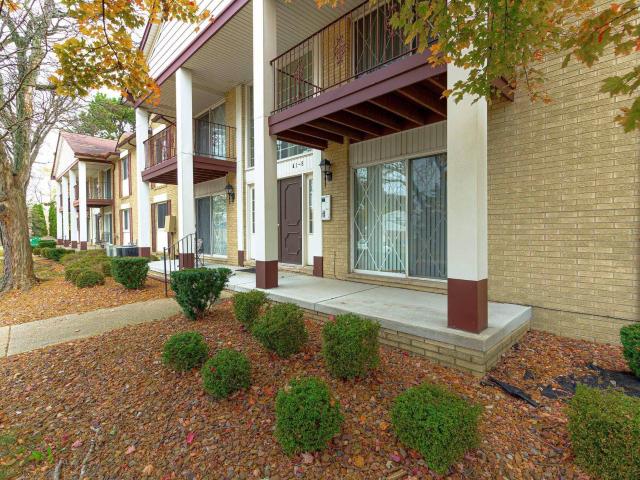 Condo for sale in Warren, Michigan