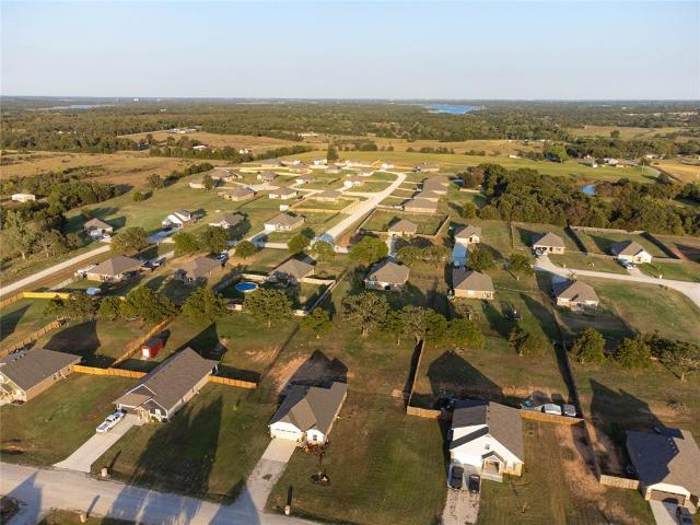 House for sale in Falcon Point, McLoud