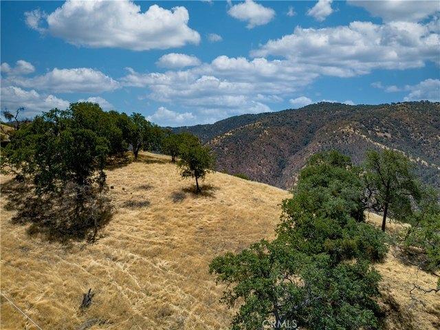 Land for sale in Tehachapi, California