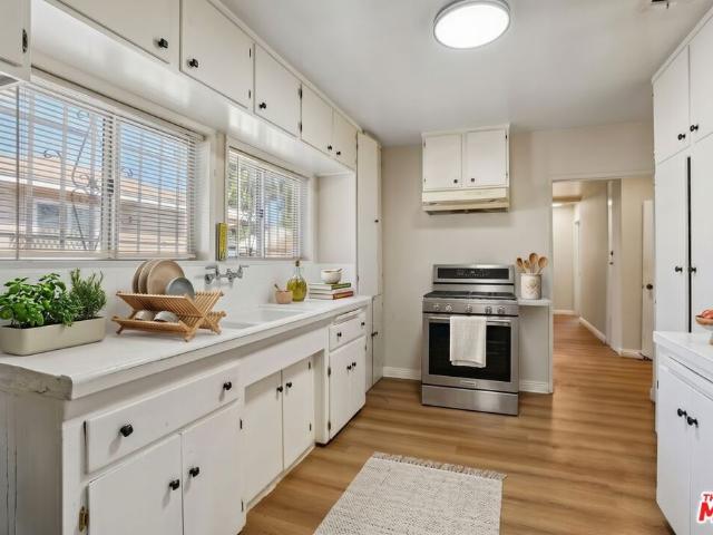 House for sale in Los Angeles, Los Angeles County