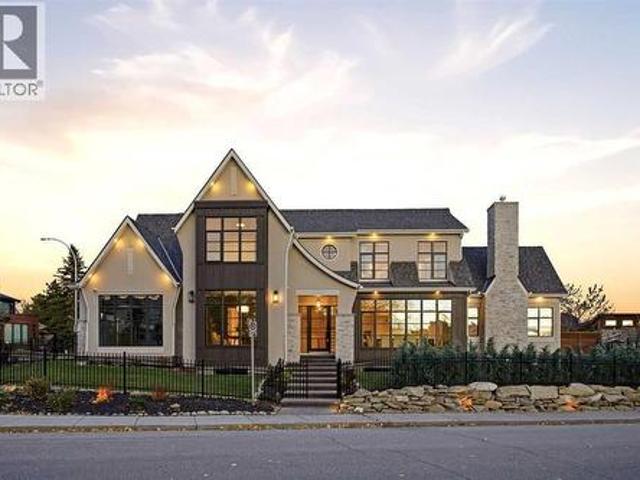House for sale in St. Andrews Heights, Calgary