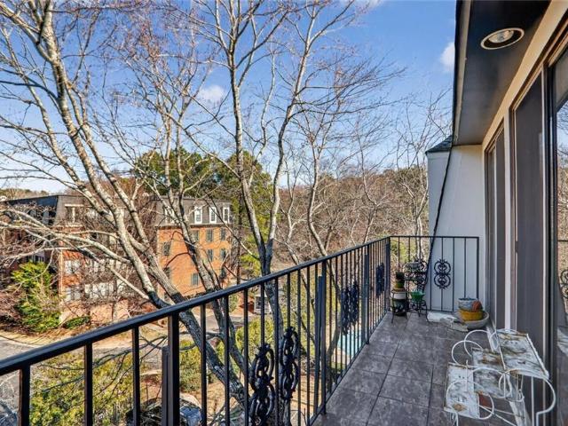 Condo for sale in Atlanta, Georgia