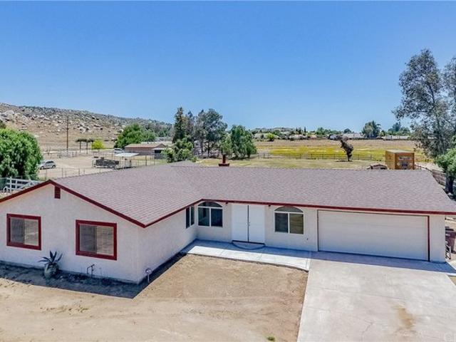 House for sale in Nuevo, California