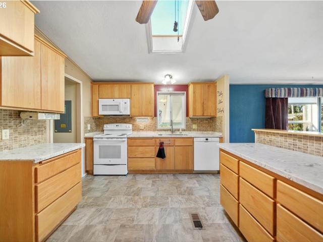 House for sale in Corvallis, Linn County