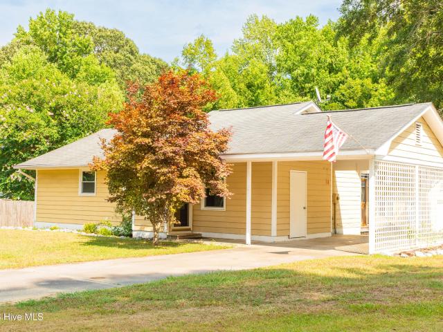 House for sale in Grimesland, North Carolina
