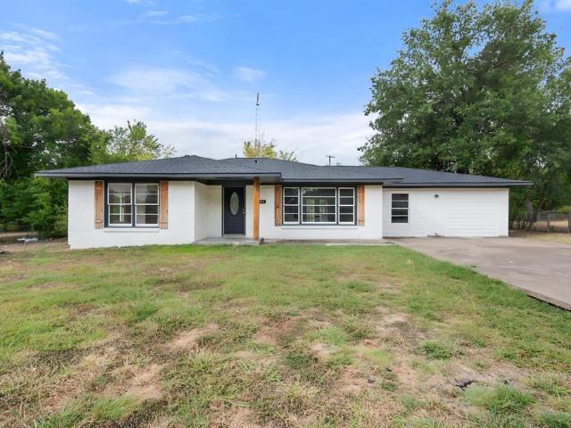 House for sale in Corsicana, Navarro County