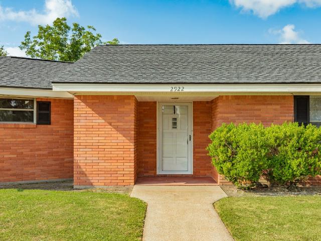 House for sale in Danbury, Texas
