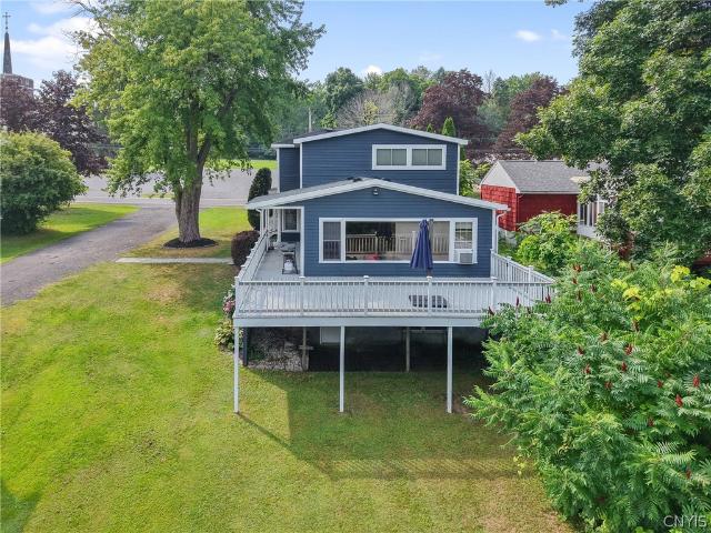 House for sale in Minetto, New York