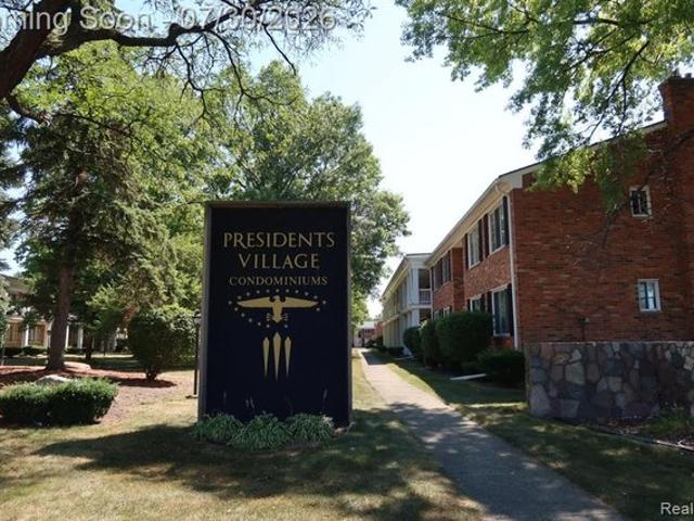 Condo for sale in Warren, Michigan