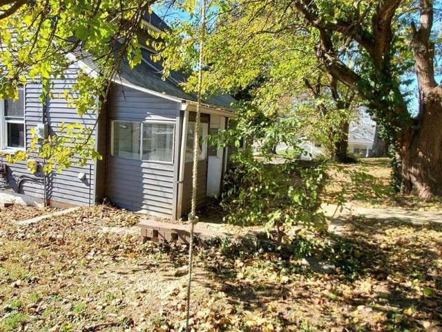 House for sale in Evansville, Indiana
