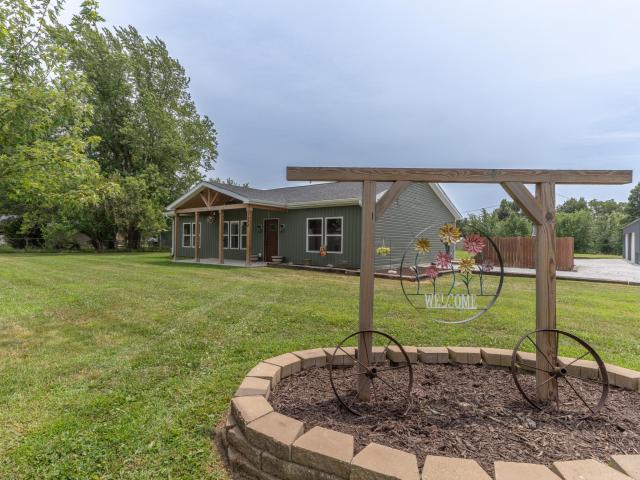 House for sale in Sturgeon, Missouri