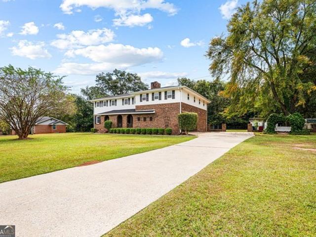 House for sale in Sofkee, Macon