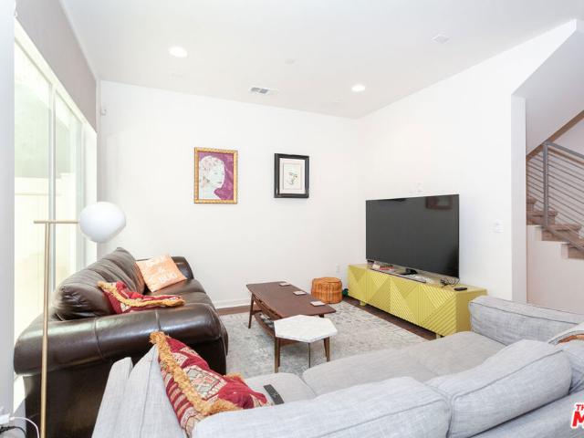 Property for rent in Canoga Park, California