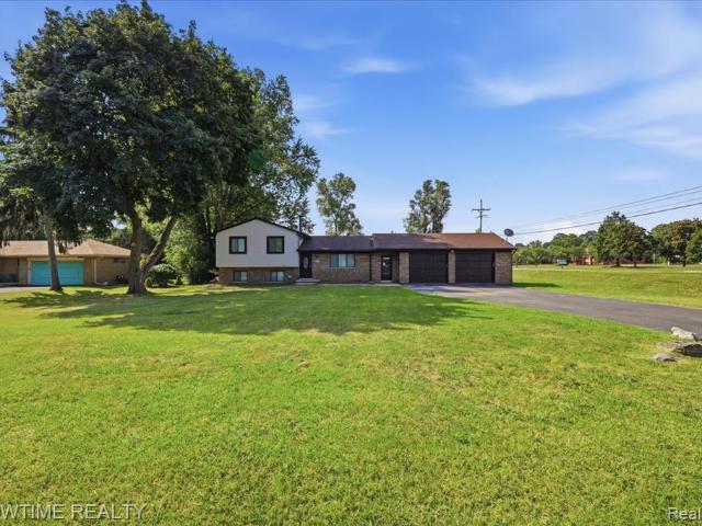 House for sale in Commerce Township, Michigan