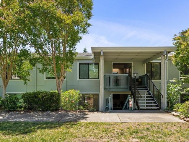 Condo for sale in Walnut Creek, California