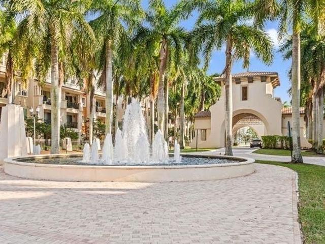 Condo for sale in Sunrise, Florida