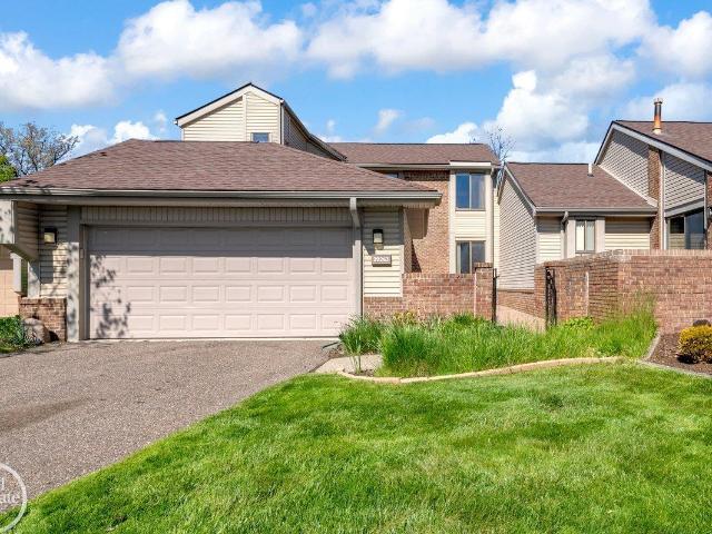 Condo for sale in Southfield, Michigan