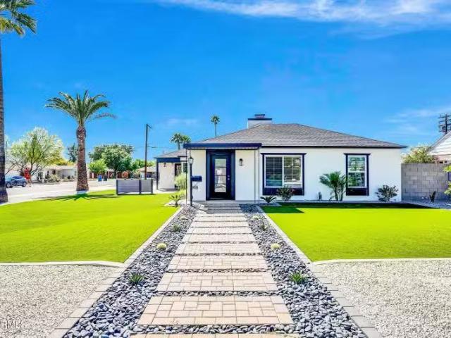 House for sale in Phoenix House for sale in Phoenix