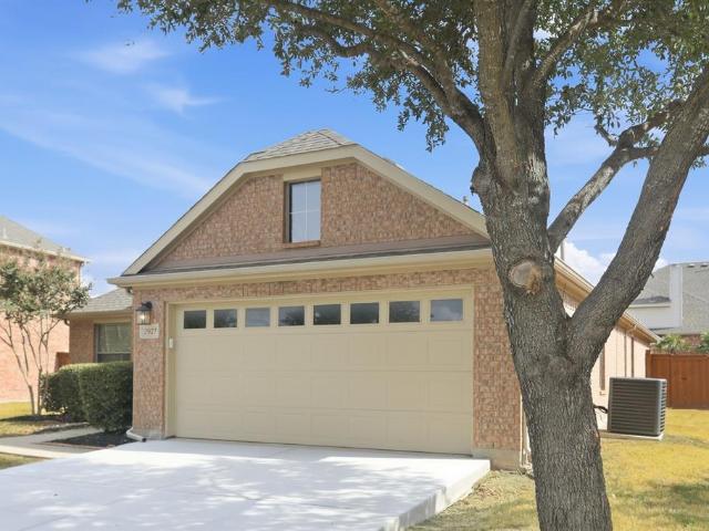 House for sale in Grand Prairie, Tarrant County