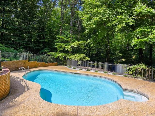 House for sale in Pfafftown, North Carolina