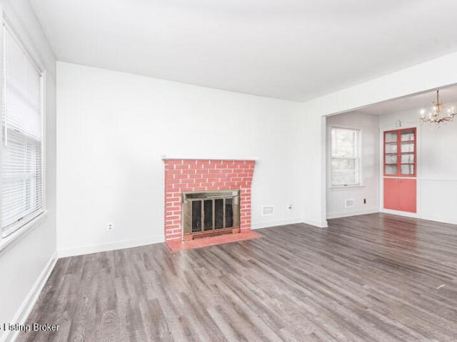 House for sale in Buechel, Louisville