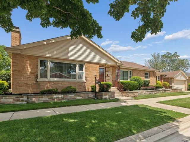 House for sale in Evergreen Park, Cook County