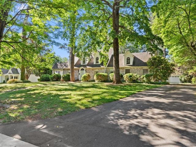 House for sale in Pfafftown, North Carolina