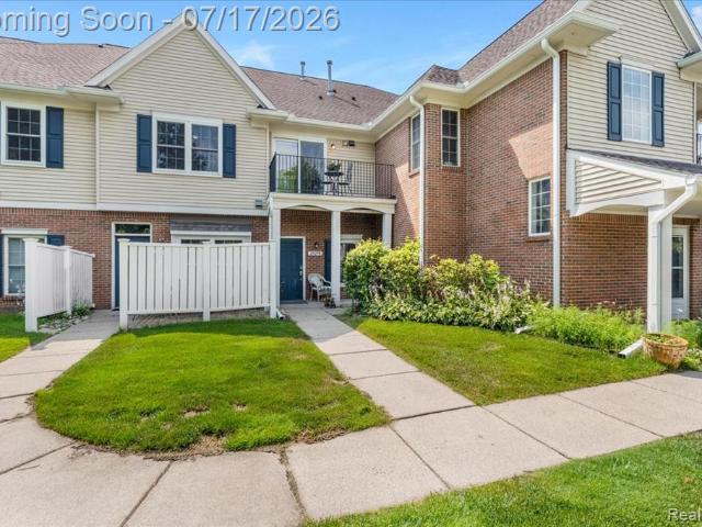 Condo for sale in Waterford, Michigan