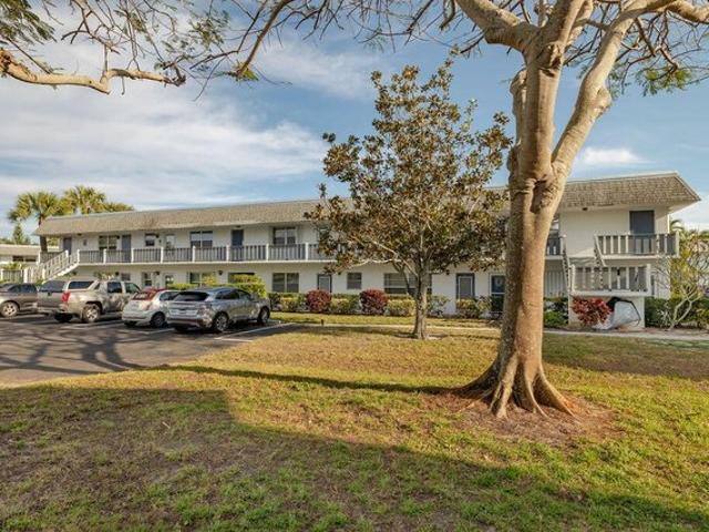 Condo for sale in Stuart, Florida