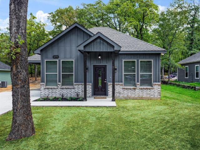House for sale in Henderson, Texas