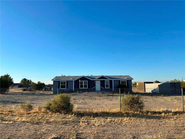 House for sale in Pinon Hills, California