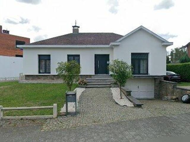 Bureau vente à Ham, Limburg
