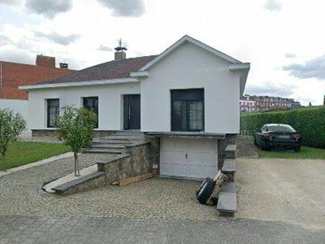 Bureau vente à Ham, Limburg