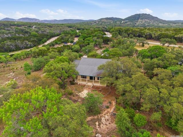 House for sale in Pipe Creek, Texas