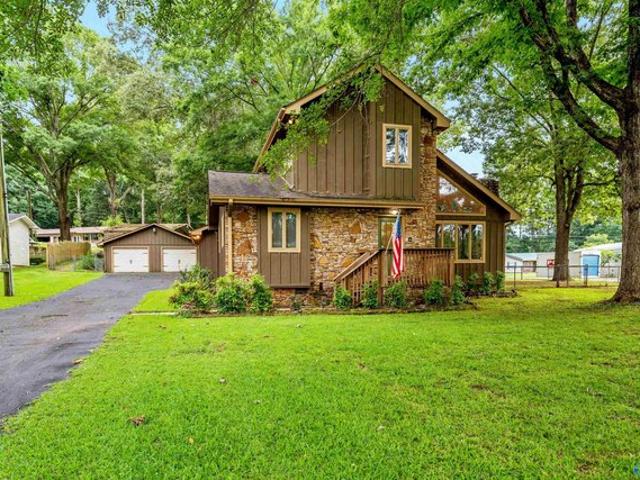 House for sale in Guntersville, Alabama