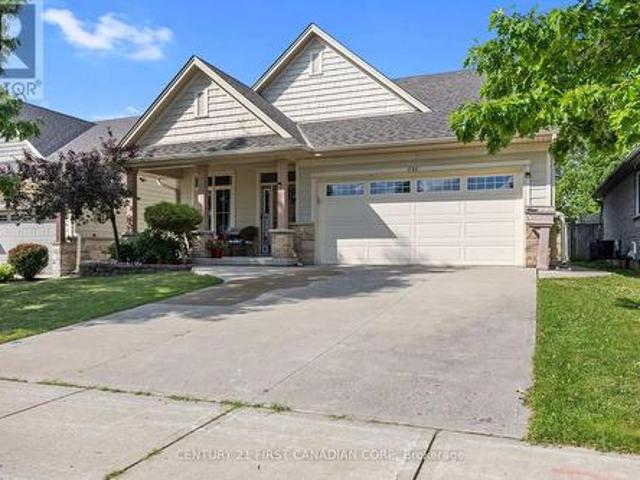 House for sale in Lucan-biddulph, Ontario