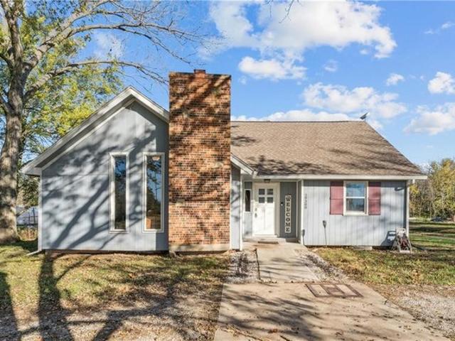 House for sale in Olathe, Johnson County