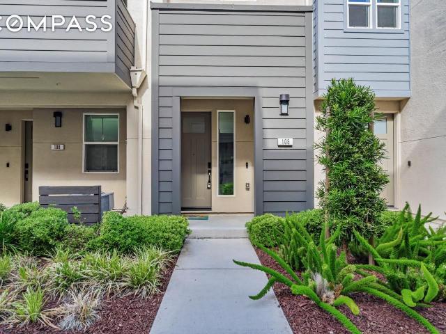 Townhouse for sale in Santa Clara