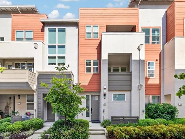 Townhouse for sale in Santa Clara, California