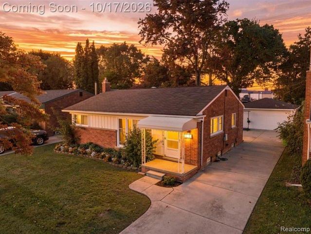 House for sale in Madison Heights, Oakland County