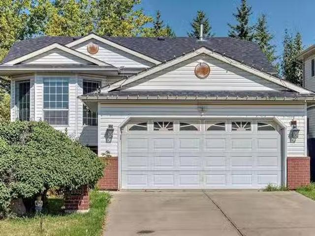 House for sale in Wedgewood, Alberta