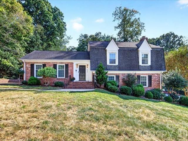 House for sale in Huntingtowne Farms, Charlotte