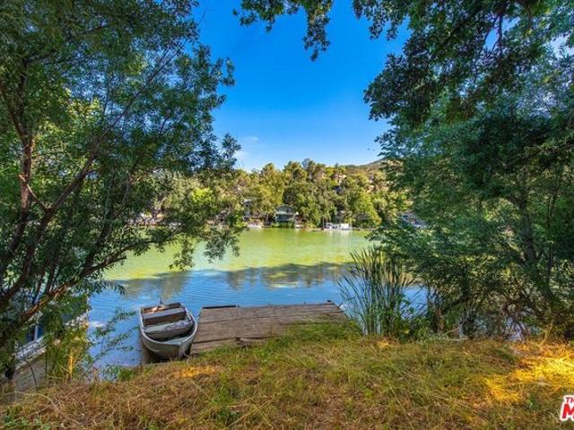 Land for sale in Agoura Hills, California