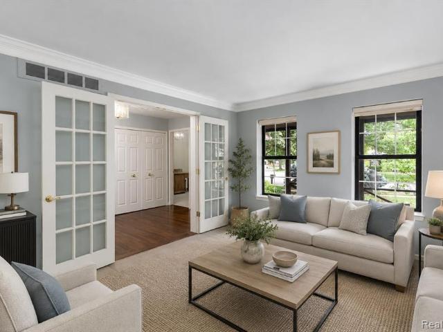 House for sale in Troy, Michigan