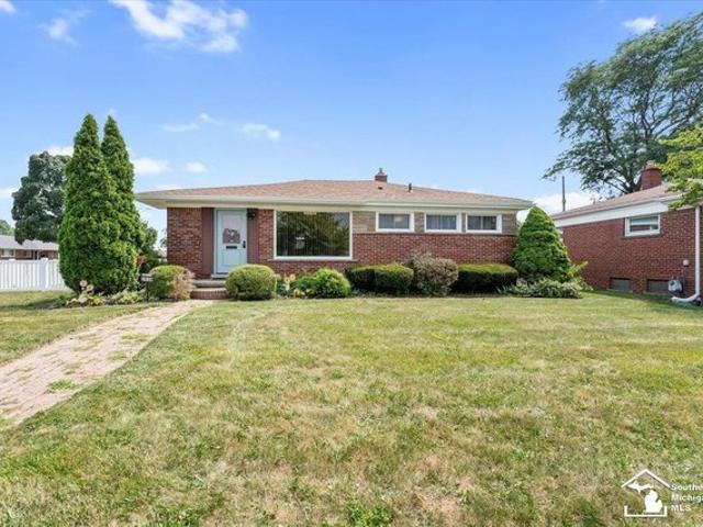 House for sale in Trenton, Michigan